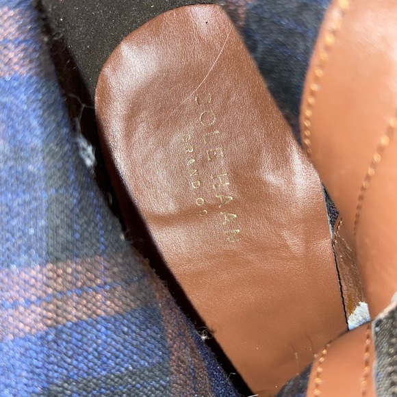 Size 7 wine red Cole Haan leather ankle boots - Picture 12 of 14